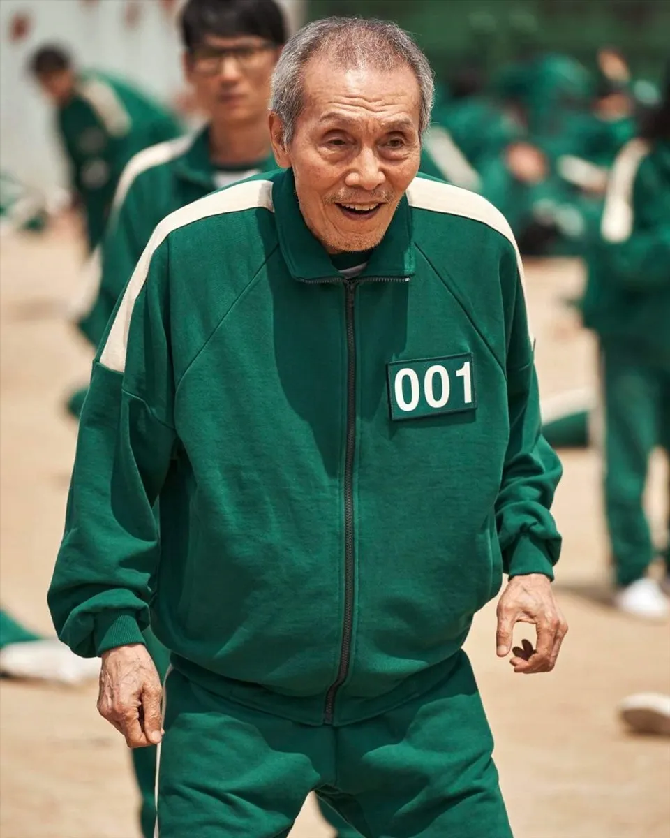 nam-dien-vien-squid-game-bi-cam-song-do-be-boi-tinh-duc-1