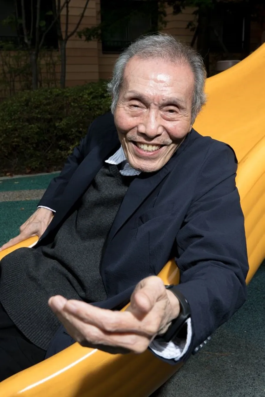 nam-dien-vien-squid-game-bi-cam-song-do-be-boi-tinh-duc-5