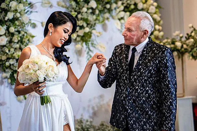 co-ngan-tung-yeu-ty-phu-my-u80-sau-chia-tay-gio-ra-sao-10