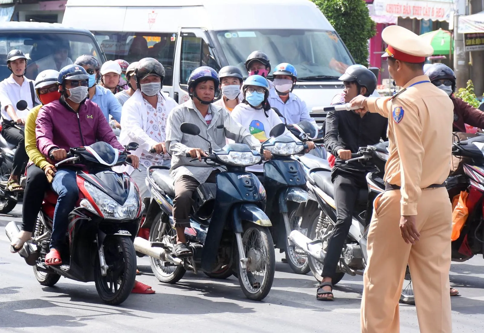 xe-may-co-mot-cong-tac-nho-tuyet-doi-khong-duoc-cham-vao-8