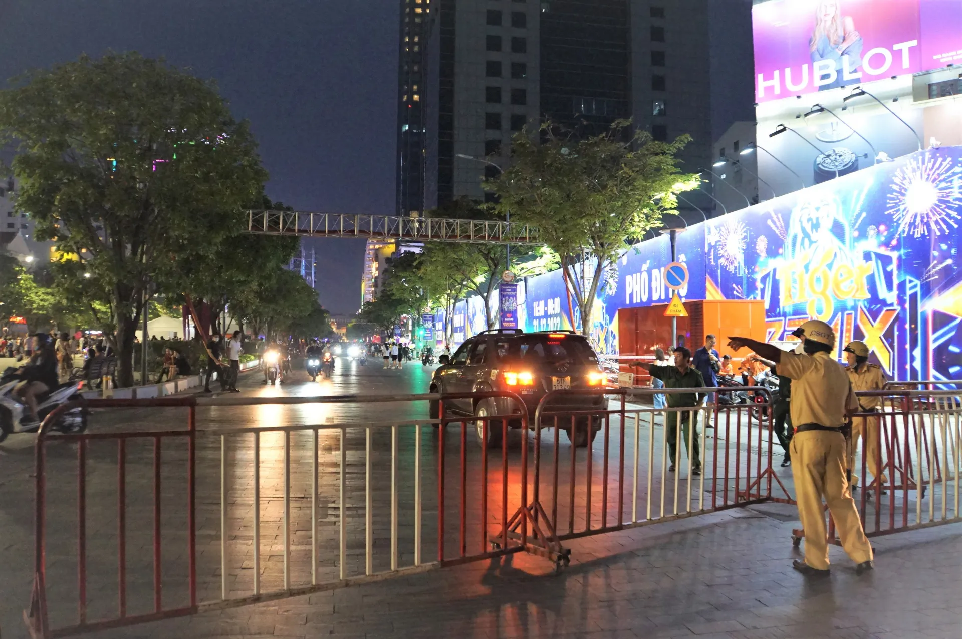 tphcm-cam-29-tuyen-duong-vao-ngay-31-5-de-chuan-bi-le-hoi-3