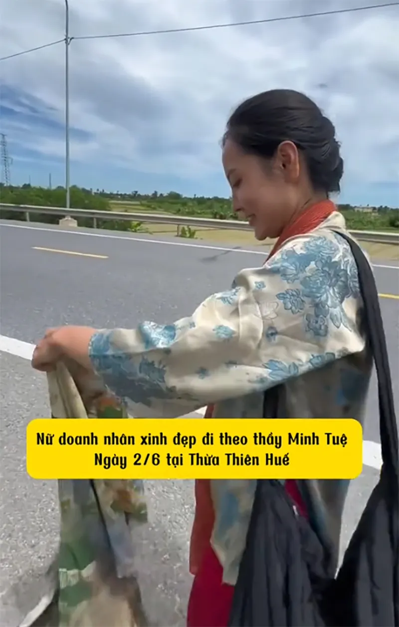 nu-doanh-nhan-di-theo-thich-minh-tue-nhat-vai-vun-may-y-phuc-1