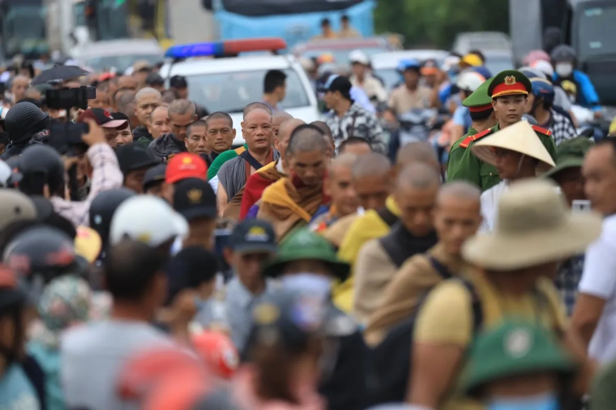 vi-sao-thich-minh-tue-tu-nguyen-tu-bo-di-bo-khat-thuc-5