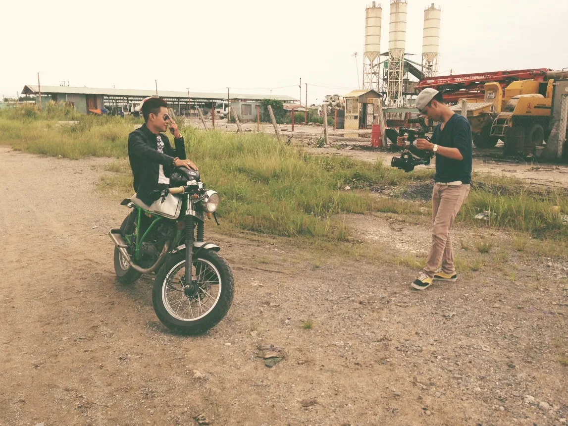 CE7E66C1-3966-468E-9C87-8DEBB789549F