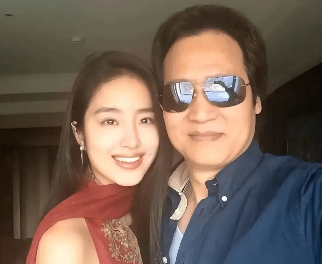 bo-nuoi-luu-diec-phi-de-lai-vet-nho-trong-doi-con-gai-7