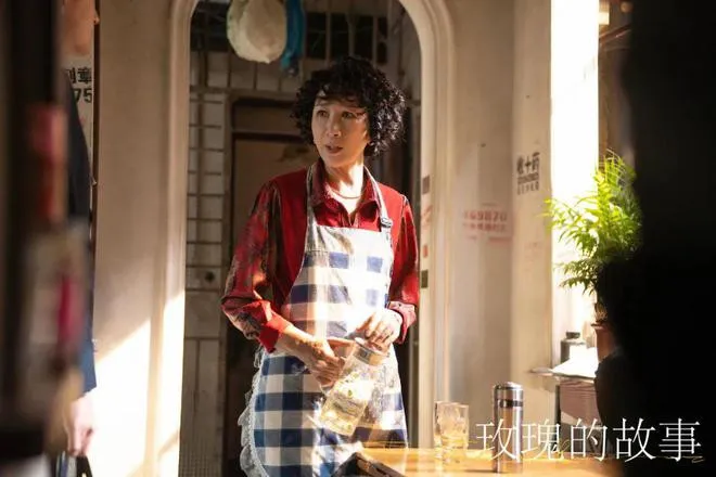 cai-ket-cua-cau-chuyen-hoa-hong-bi-chi-trich-vi-lech-lac-10