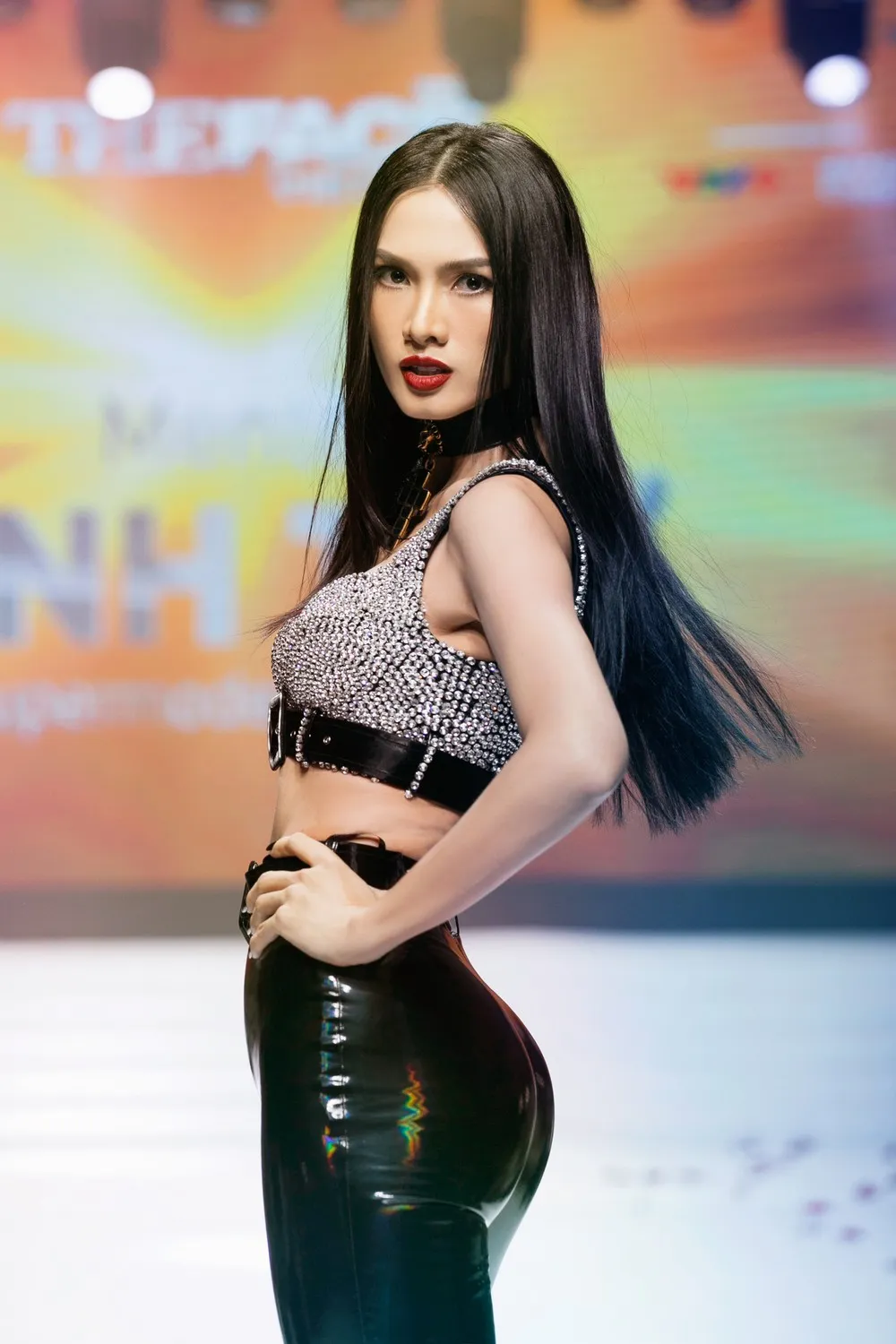 sieu-mau-anh-thu-nhac-den-ky-duyen-di-thi-miss-universe-viet-nam-2024-2