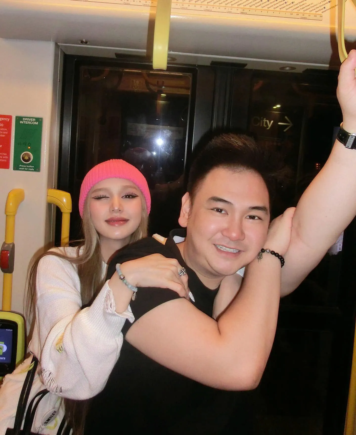 xemesis-bong-len-tieng-cau-xin-1-dieu-giua-luc-xoai-non-bi-bat-gap-hen-ho-voi-gil-le-2