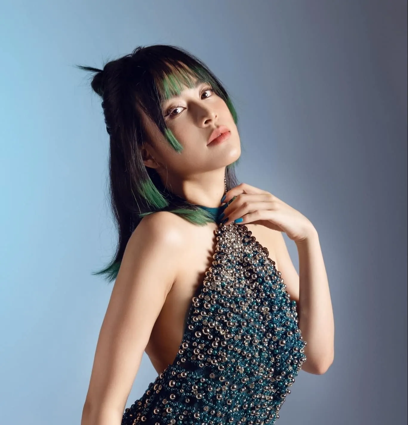 netizen-ro-tin-don-nu-ca-si-vbiz-da-ha-sinh-doi-song-sinh-cho-nam-rapper-thuc-hu-the-nao-1