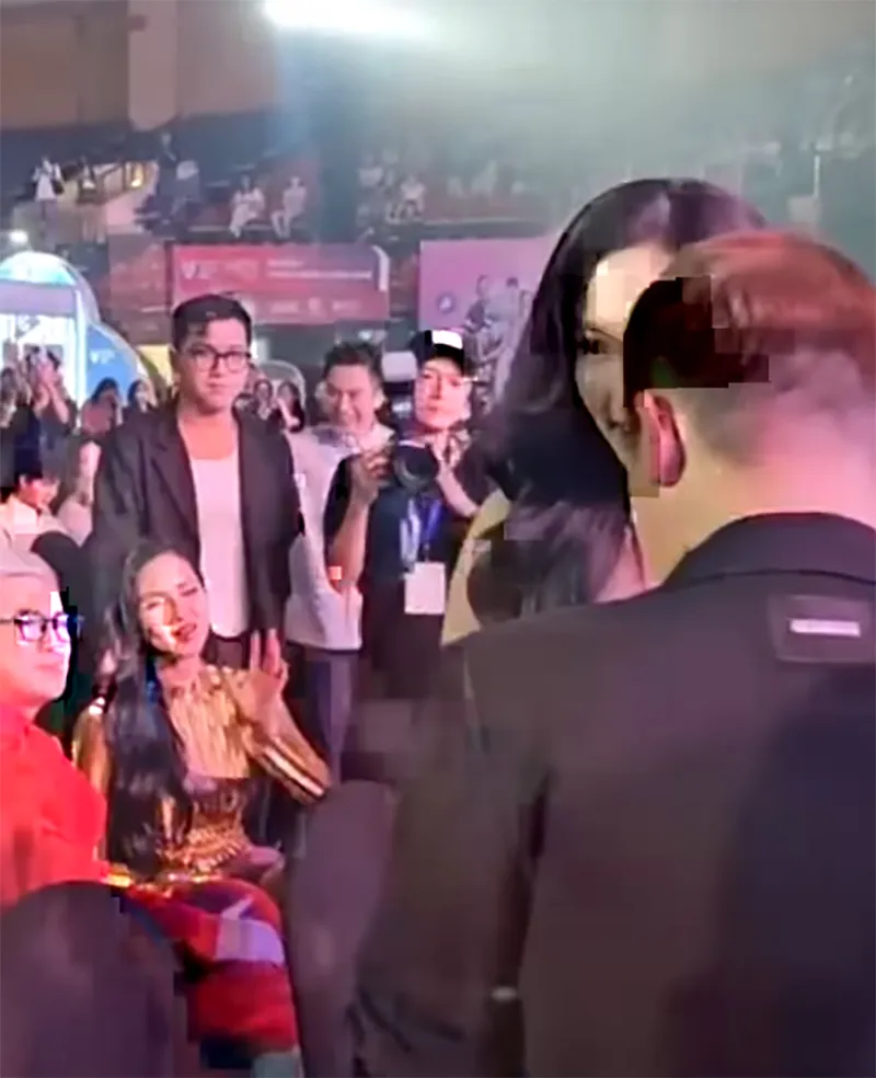 nghi-van-thuy-tien-bo-dep-hhen-nie-tai-su-kien-2