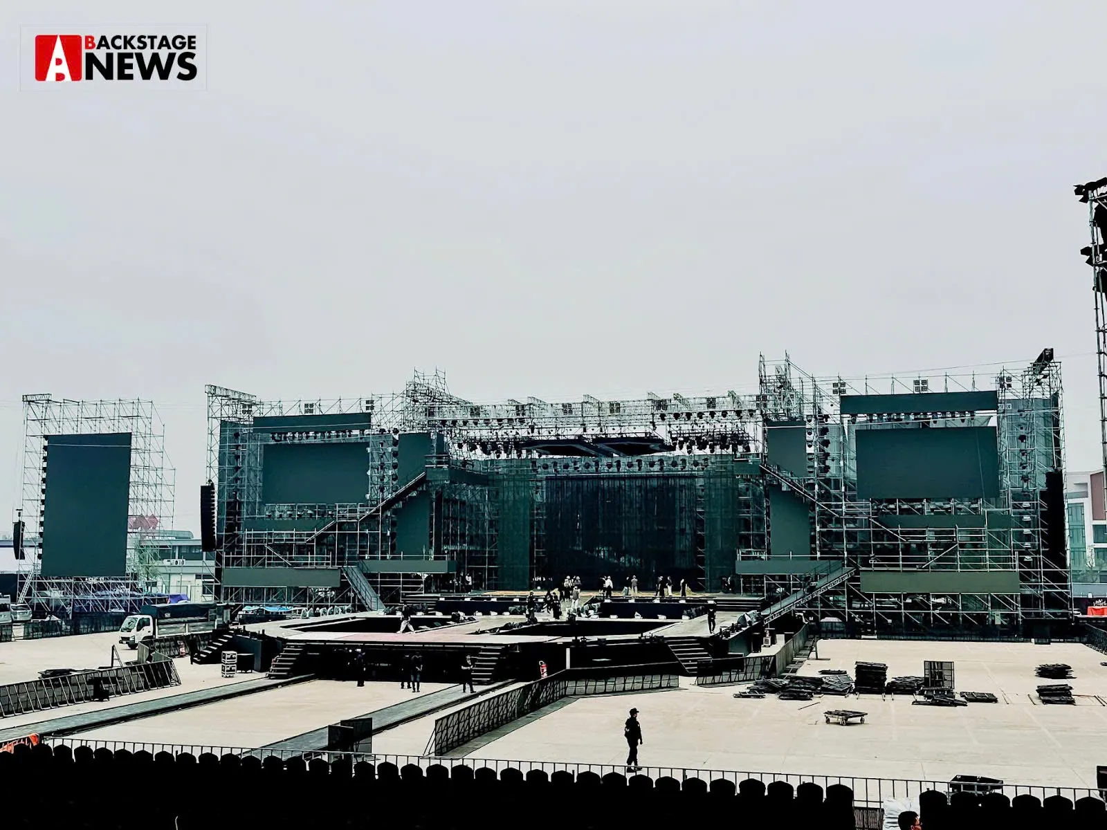 z6126465371645_8236269e261d82b5b91d11315bb2c6f0