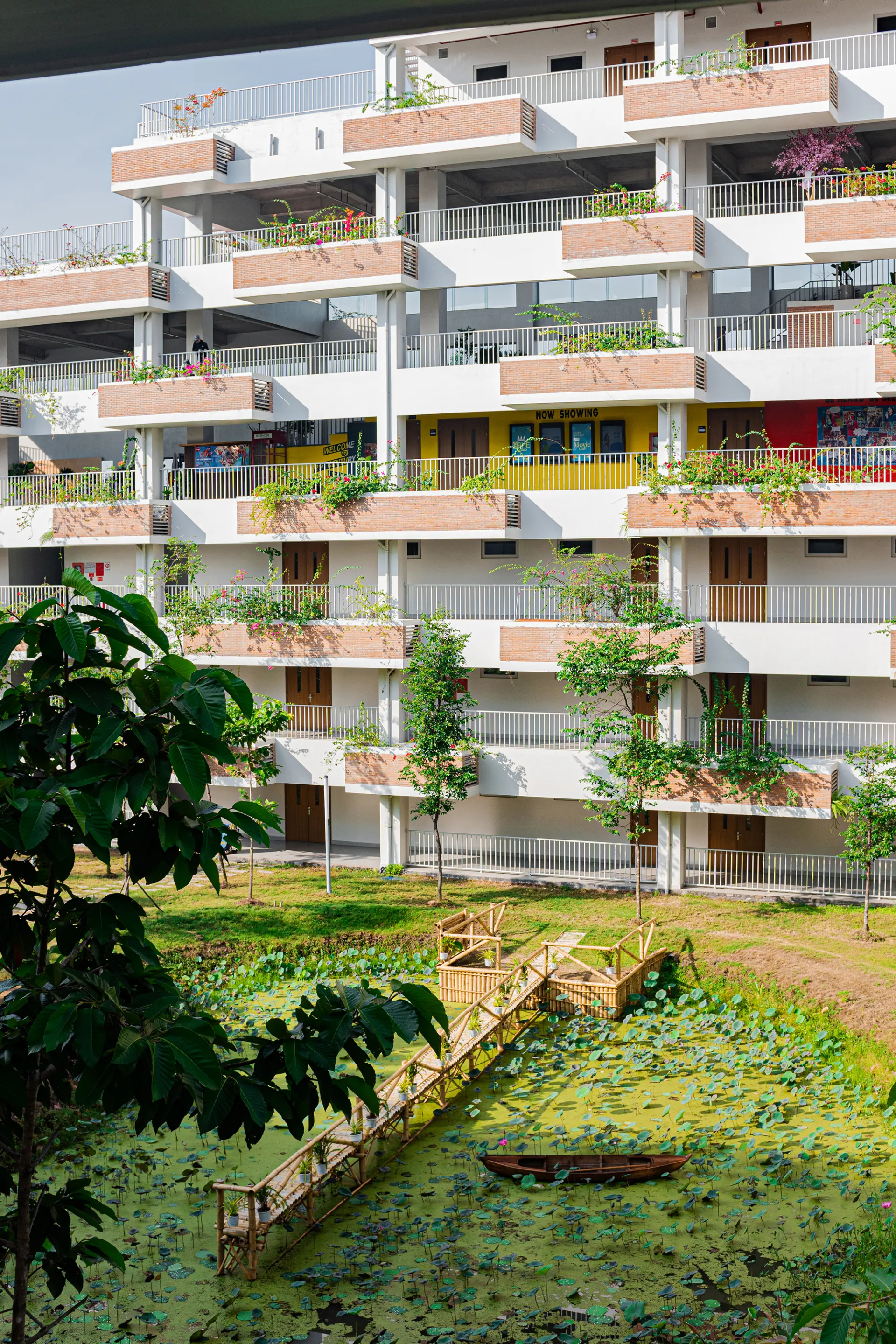 Anh 8 Bai 73-II TS FPTU 2023 v1.0