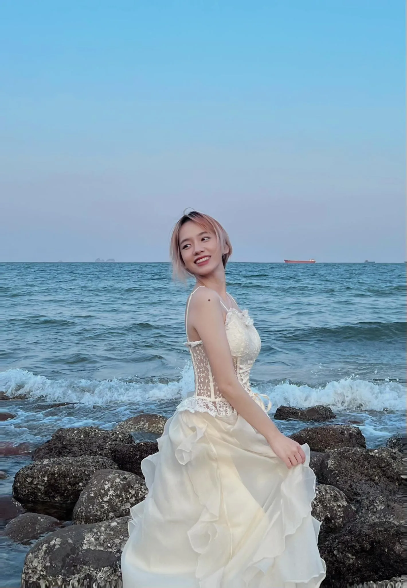 Bai 75-II TS FPTU 2023_anh 1