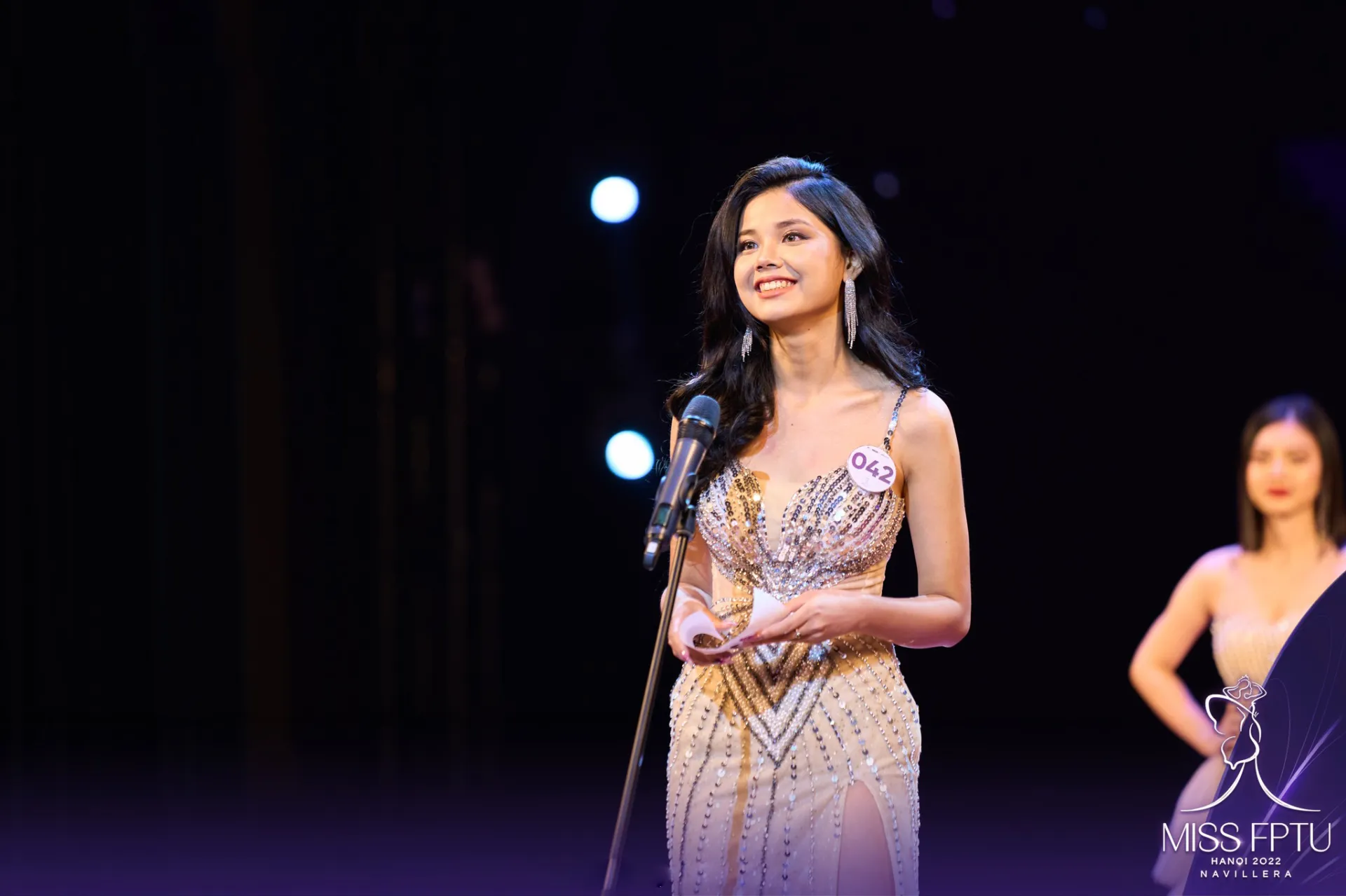 Anh 2 Bai 115-II TS FPTU 2023 v1.0