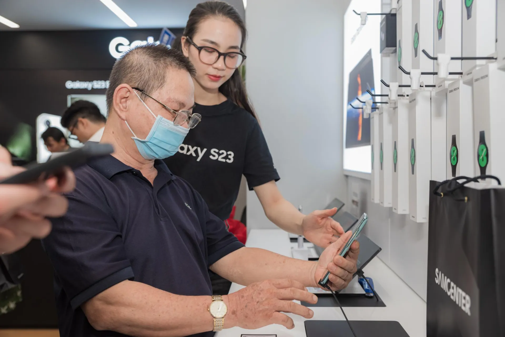 62301E21-1885-4C3E-B10C-741CE7EDC238