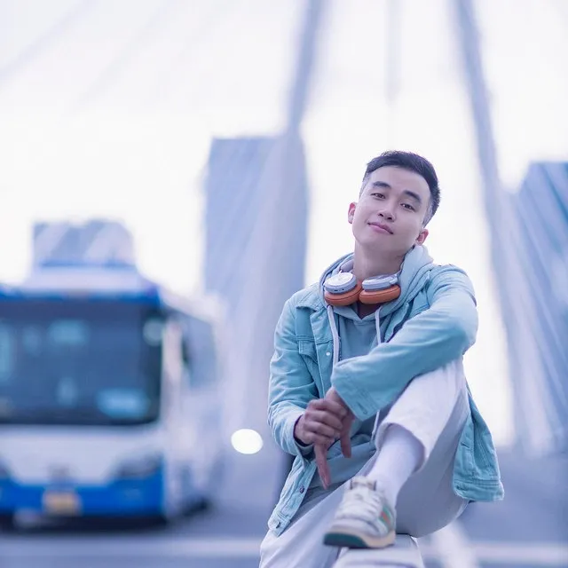 59459FB5-CB0B-403A-8F76-23A17A591454