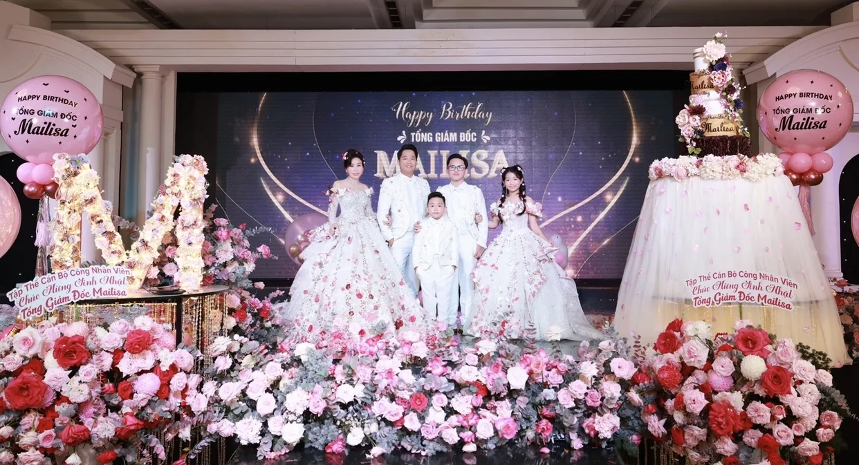 F6C2D45D-594A-4E7D-BA7B-7A18BA475F40