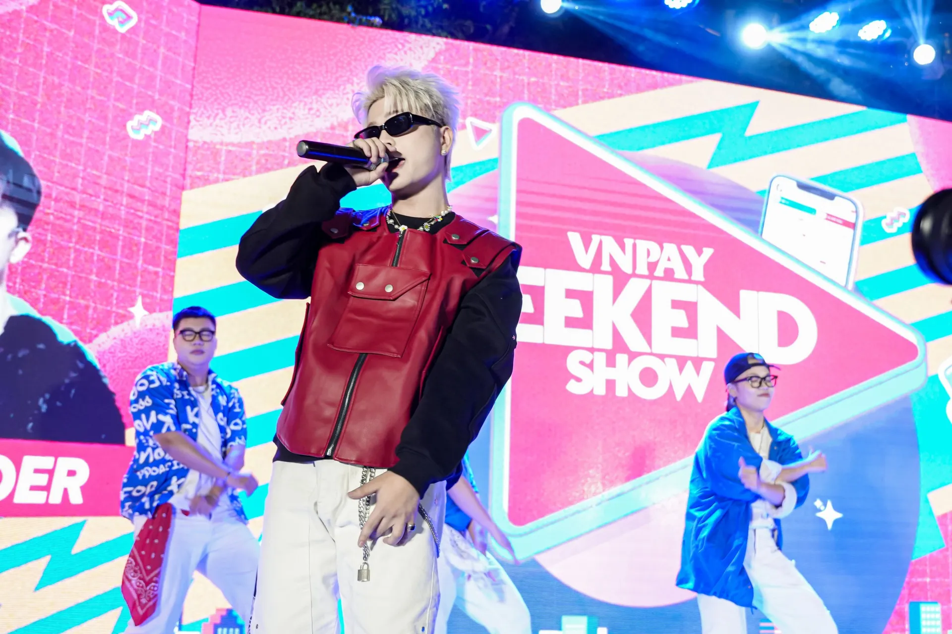 Rhyder-xuat-hien-tai-vnpay-weekend-show-4