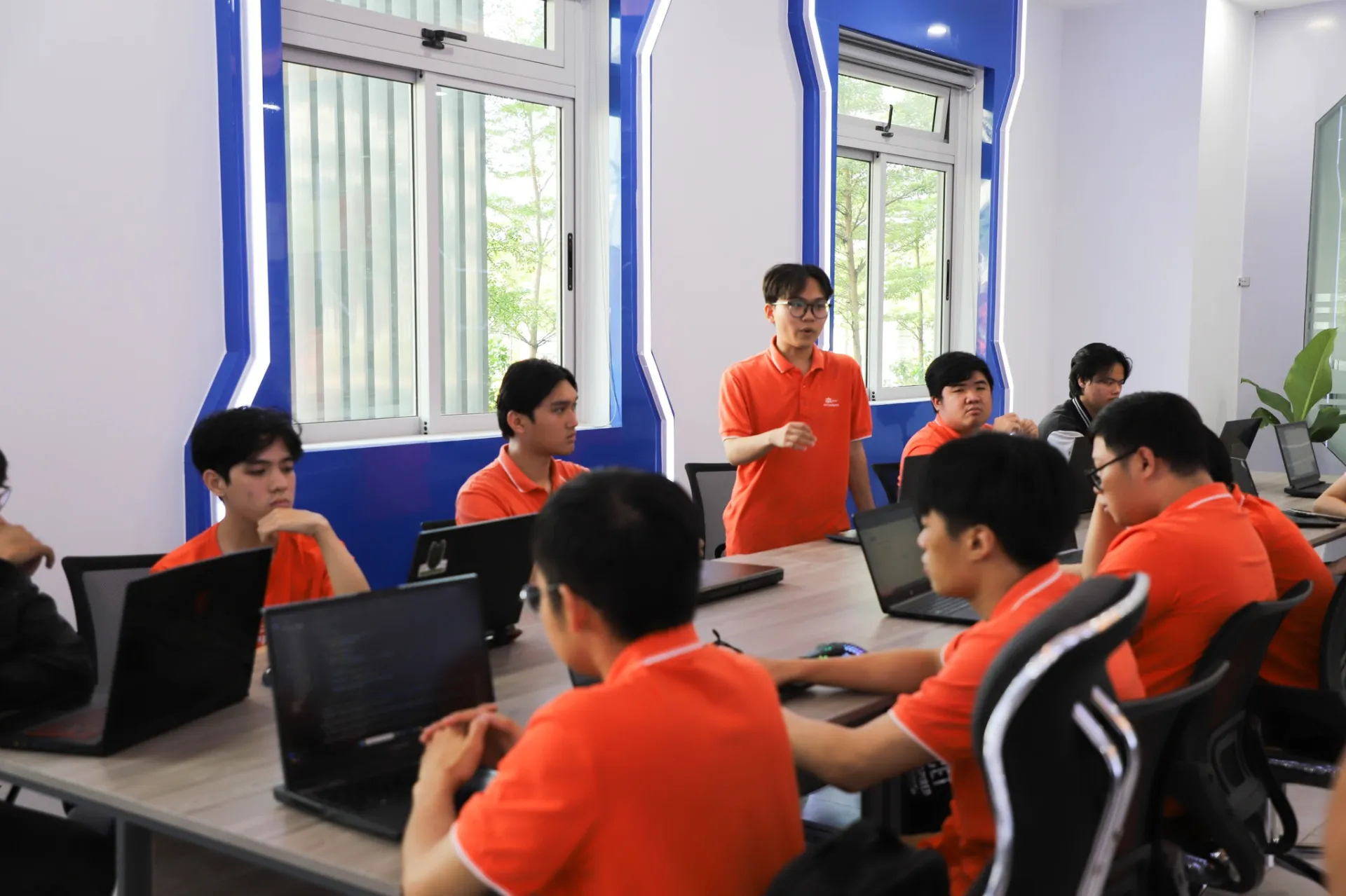 anh3-Bai 080 TS FPTU 2024