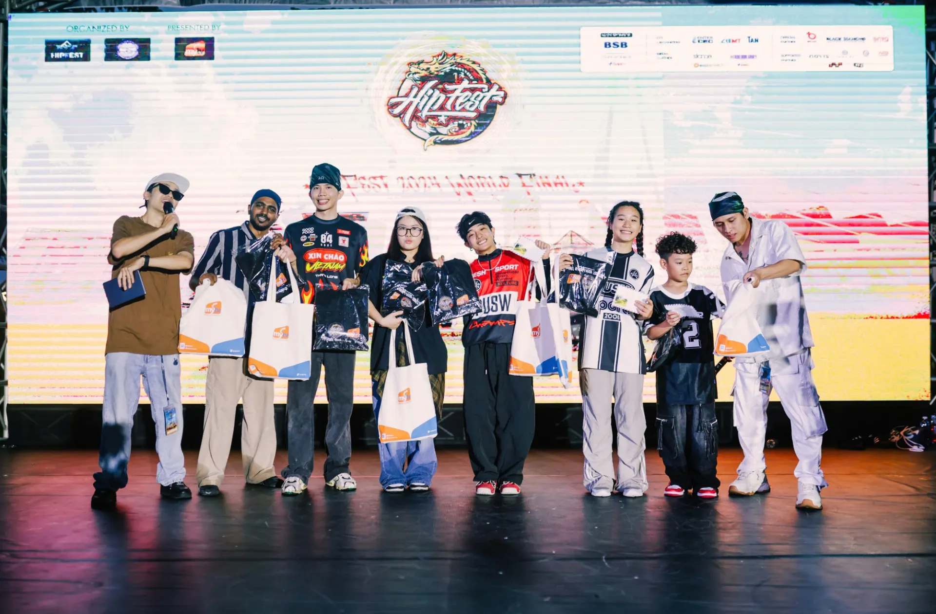 dde149ce05a8b8f6e1b9 (1)