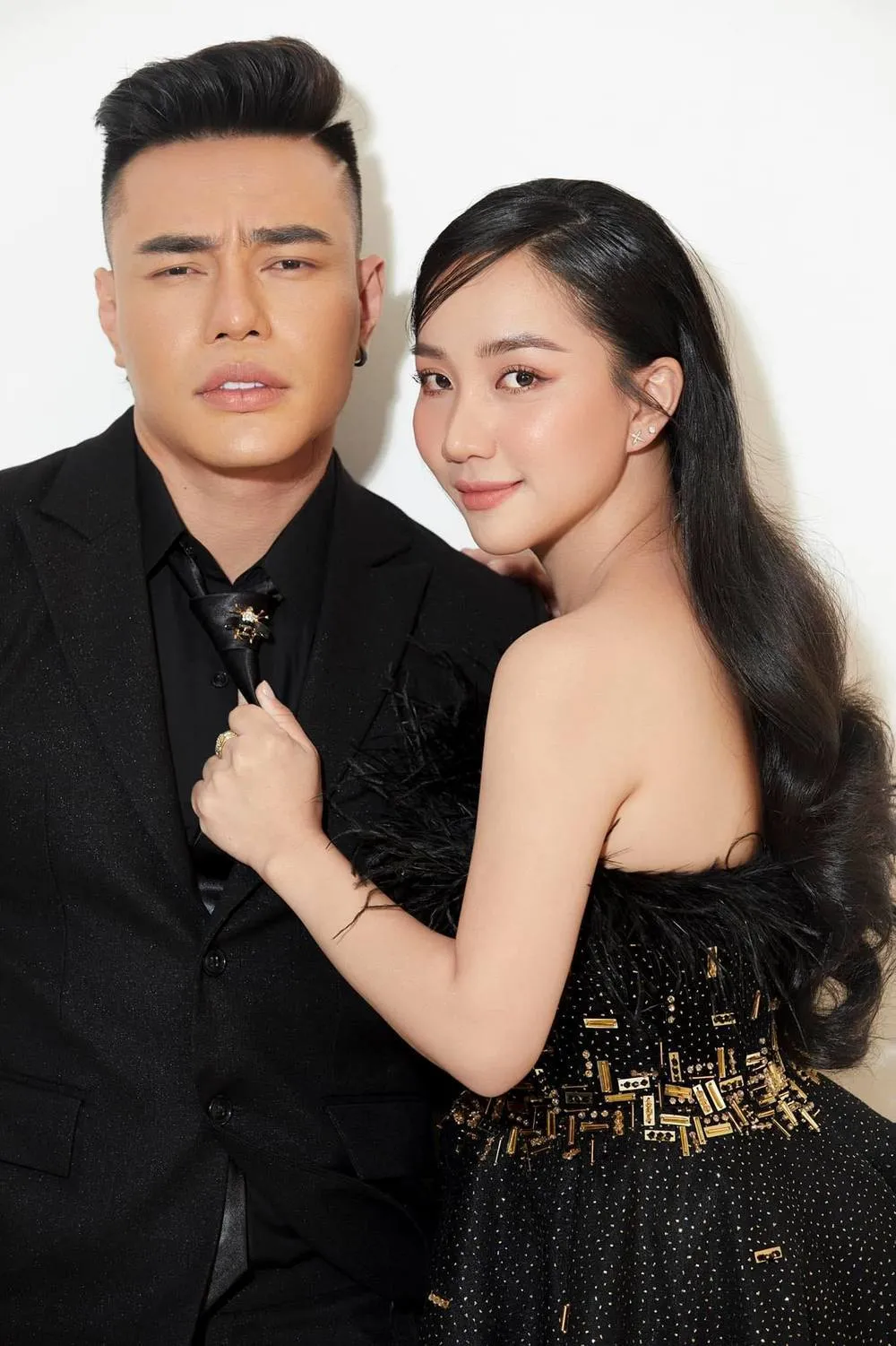 le-duong-bao-lam-khoe-ba-xa-mac-do-bo-chup-anh-van-than-thai-0a6955cd