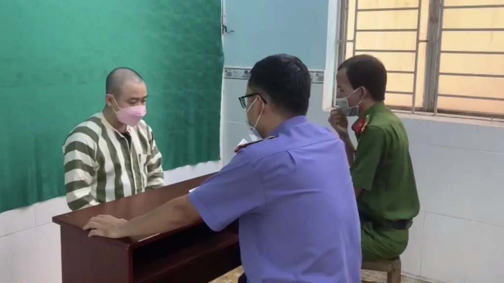 dien-vien-huu-tin-bi-truy-to