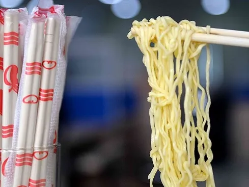 giai-ma-nhung-vong-tron-khac-tren-dau-dua-dung-1-l-3-489x367