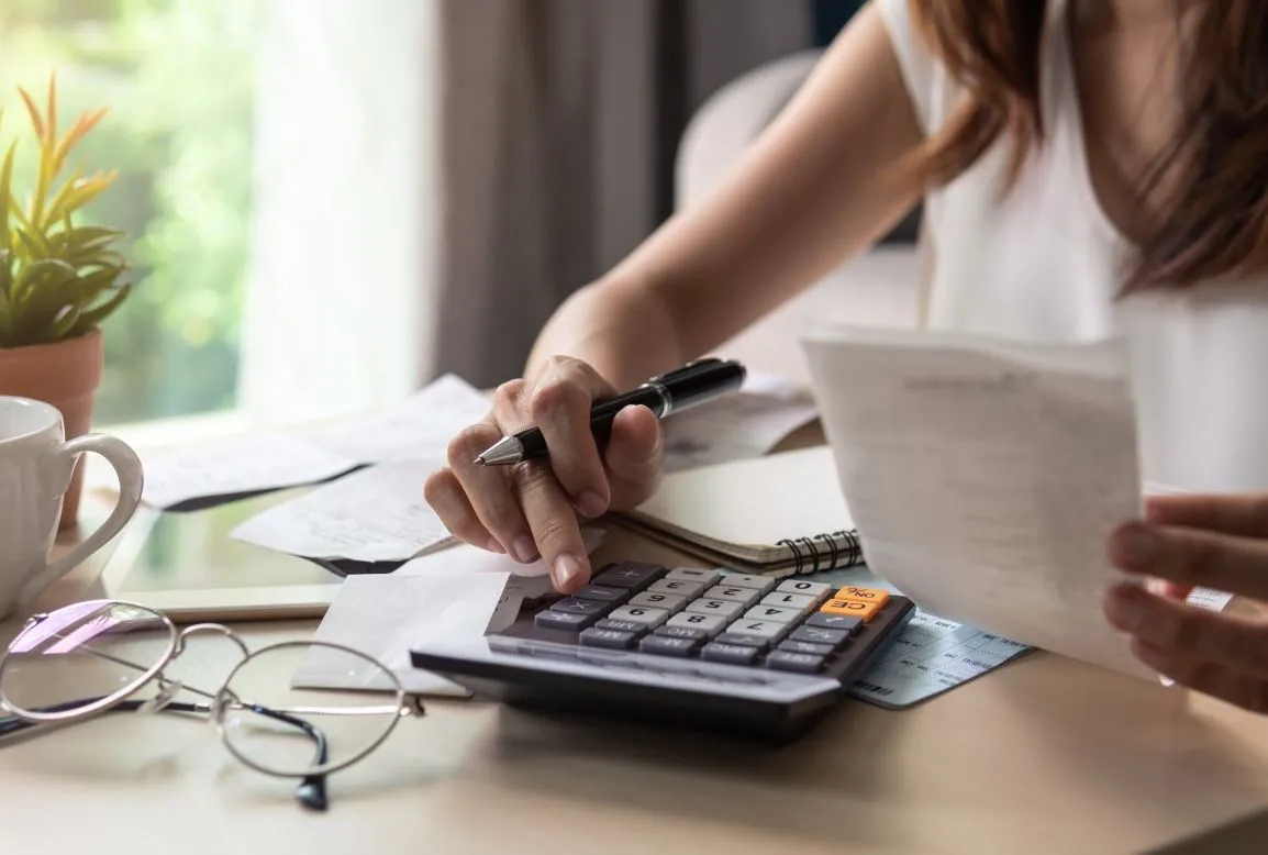 Mọi chi phí đều phải cân đo đong đếm (ảnh minh họa).