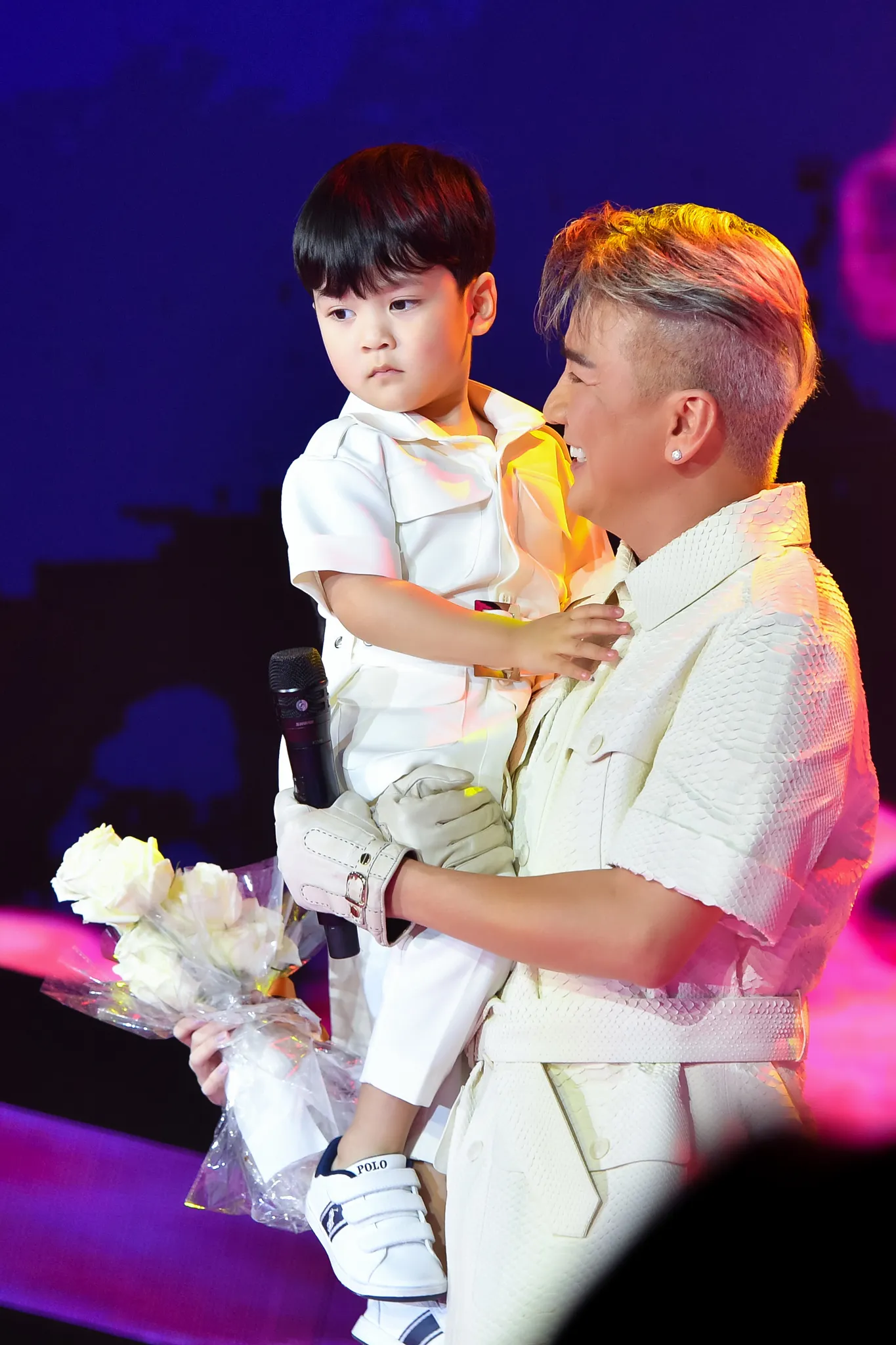 dam-vinh-hung-the-portrait827-16647531896611712887272