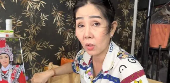 em-dau-vu-linh-khang-dinh-van-ve-thap-huong-cho-anh-trai-nhan-mot-loi-nhu-da-xeo-hong-loan-2-ngoisaovn-w830-h407