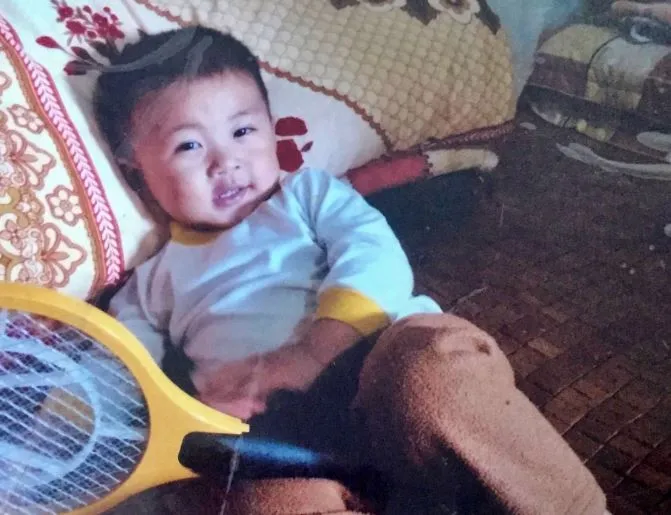 be-trai-mat-tich-bi-an-12-nam