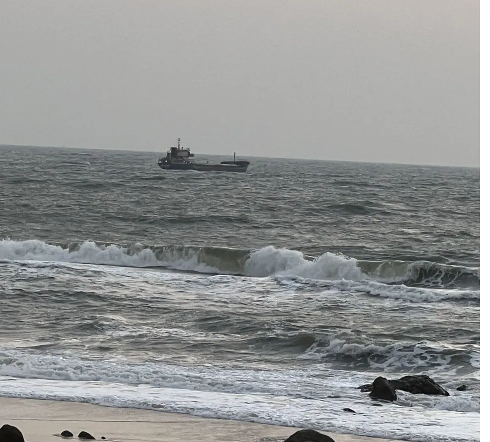 doan-phim-tai-lieu-gianh-giat-su-song-tren-bien