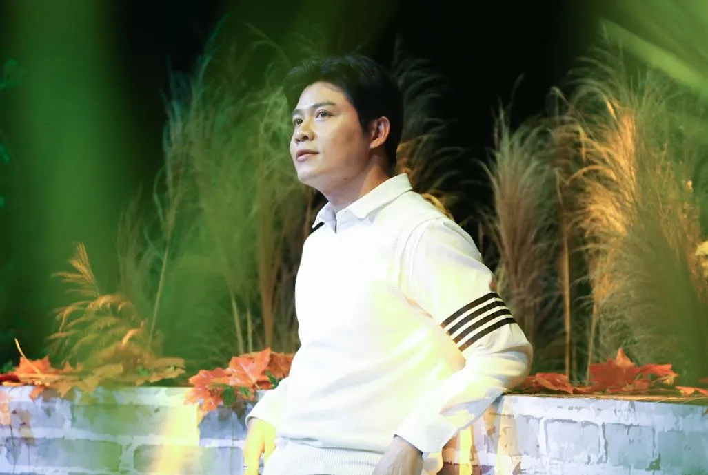 su-that-ve-ca-khuc-viet-khien-nguoi-nuoc-ngoai-khoc