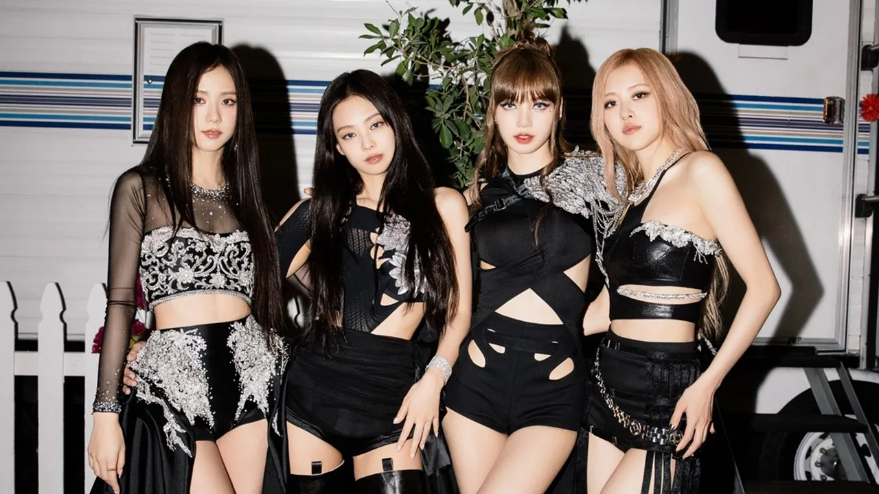 san-ve-black-pink-chuc-trieu-chua-day-1-ngay-da-ban-lai