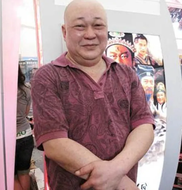 bao-thanh-thien-kim-sieu-quan-hien-tai-2