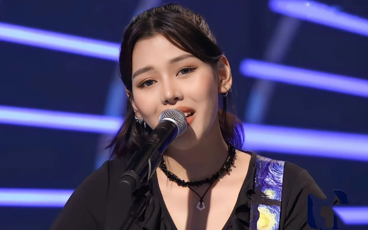 thi-sinh-gay-sot-vietnam-idol-my-tam-khong-dam-khen