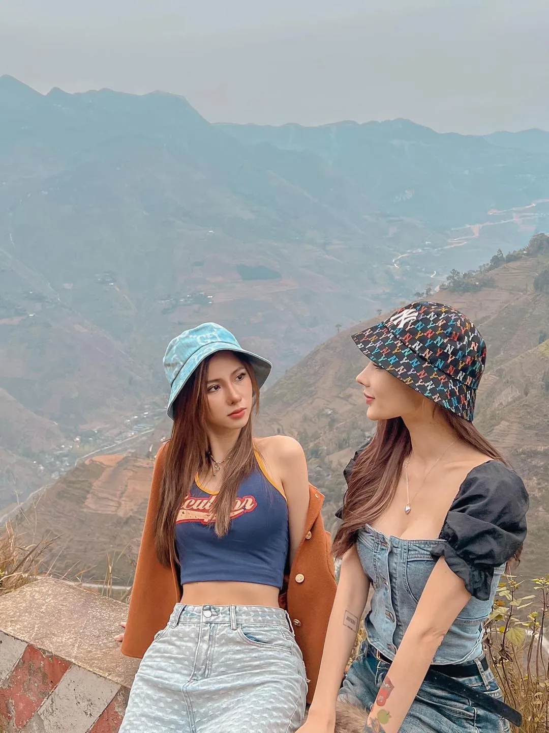 cap-doi-dong-tinh-nu-cau-hon-nguoi-ay-la-ai-chia-tay-2