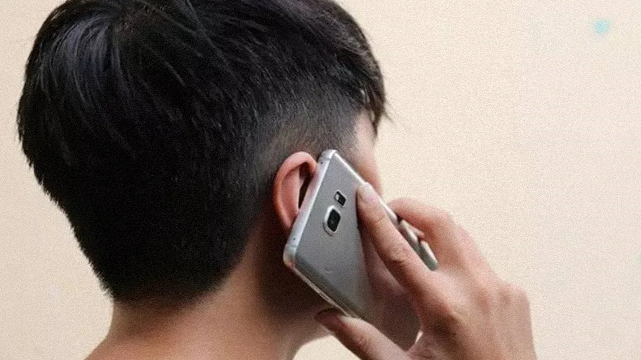 me-mat-2-thang-chang-trai-gia-giong-me-lay-2-ty-tien-tiet-kiem-cua-cha