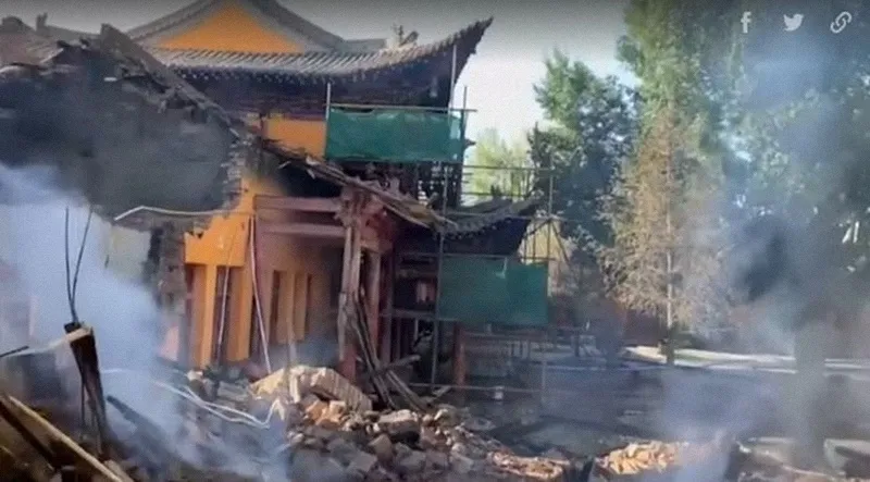 ngoi-chua-hoa-hoan-tuong-phat-35m-van-dung-vung-1