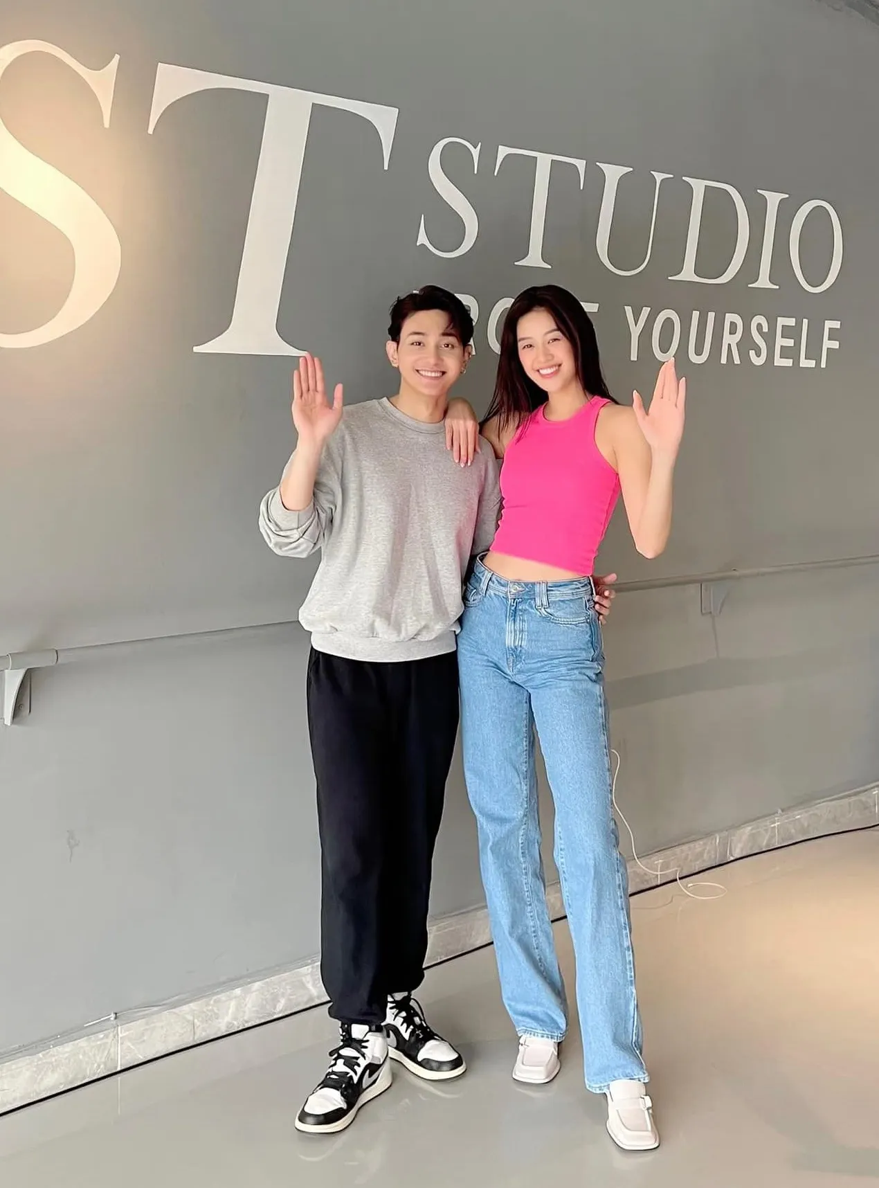 roy-nguyen-tiet-lo-moi-quan-he-voi-khanh-van-4