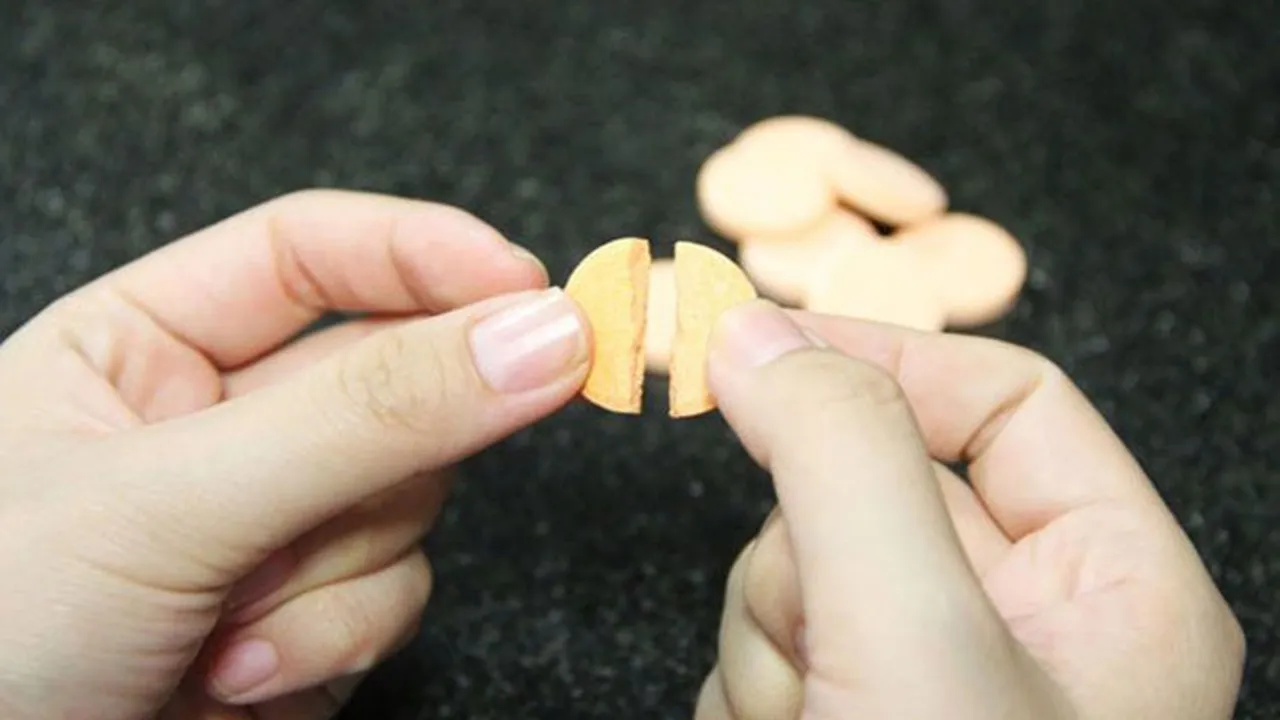 vi-sao-khong-nen-be-doi-vien-thuoc