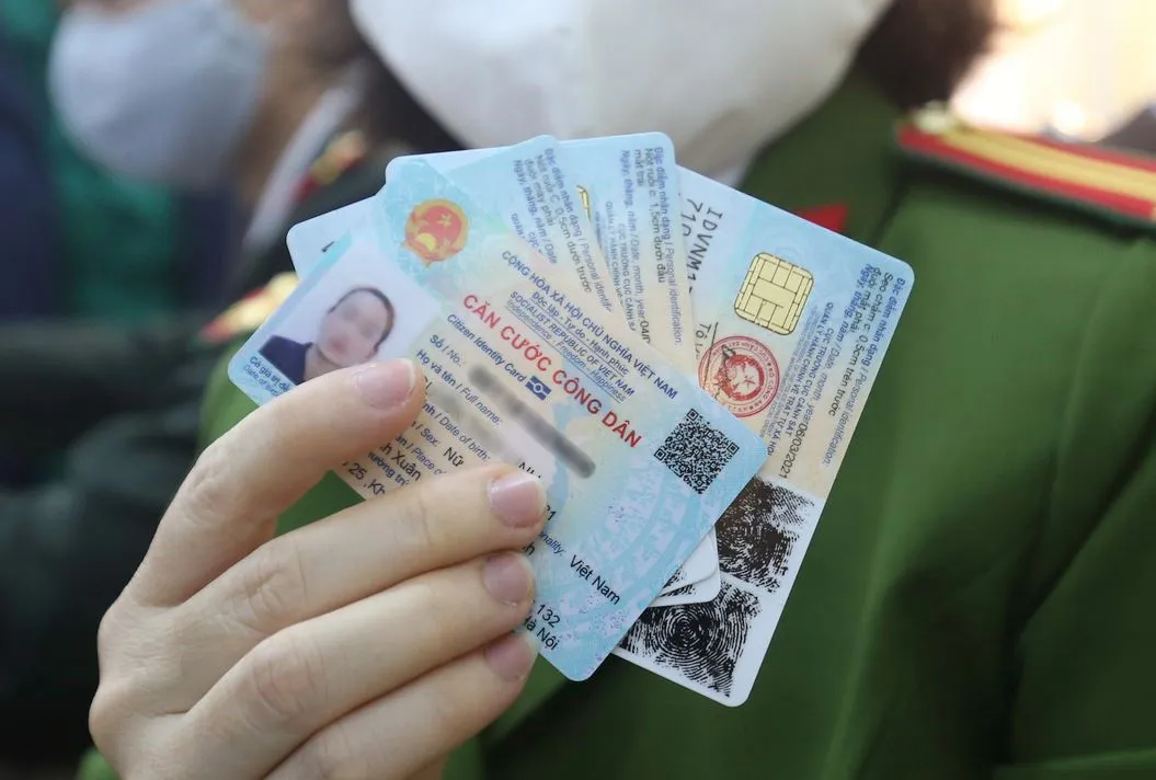 cccd-bi-mo-hoac-xuoc-ma-qr-lam-ngay-viec-nay-1