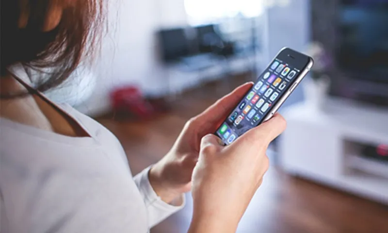 5-dau-hieu-nhan-biet-dien-thoai-co-bi-theo-doi-hay-khong-2