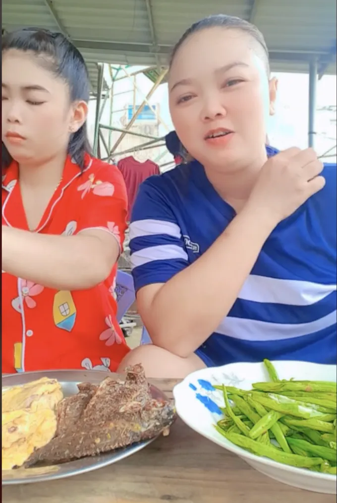 ro-anh-cuoi-cua-co-2-bao-mo-2-bao-3