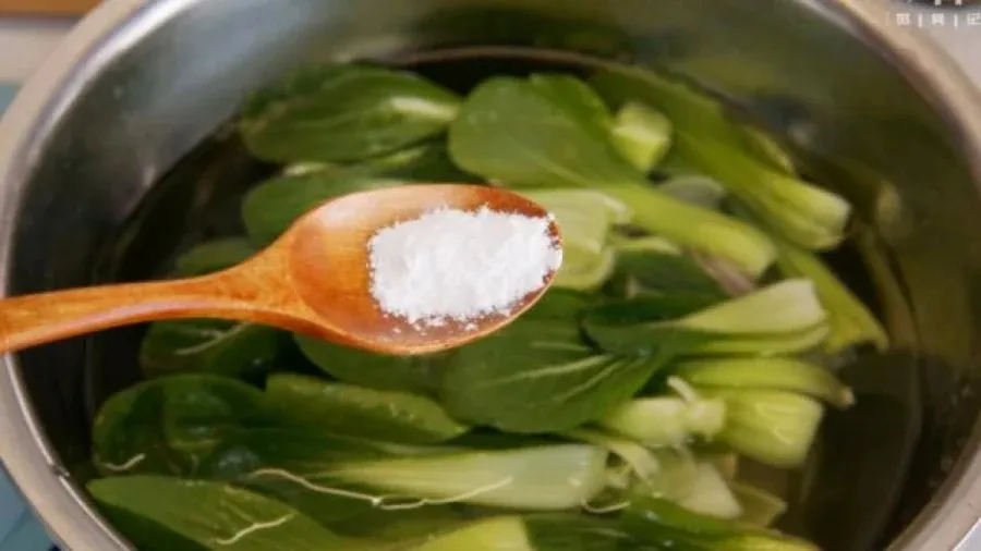 su-that-rua-rau-bang-nuoc-muoi-hai-nhieu-hon-loi-2