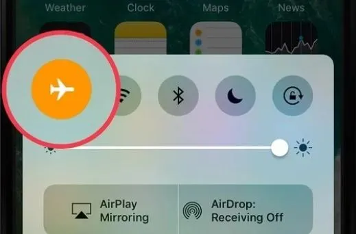 bat-nut-tren-dien-thoai-truoc-khi-ngu-nhieu-loi-ich