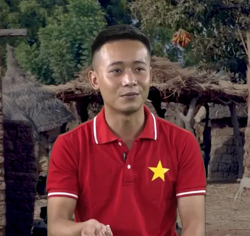 quang-linh-vlog-ve-viet-nam-duoc-san-don-o-san-bay-nhu-sao-hang-a-2