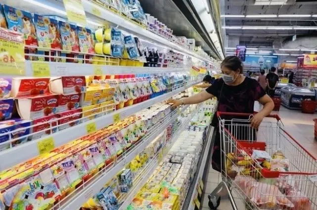 mua-hang-vut-hoa-don-sai-lam-1