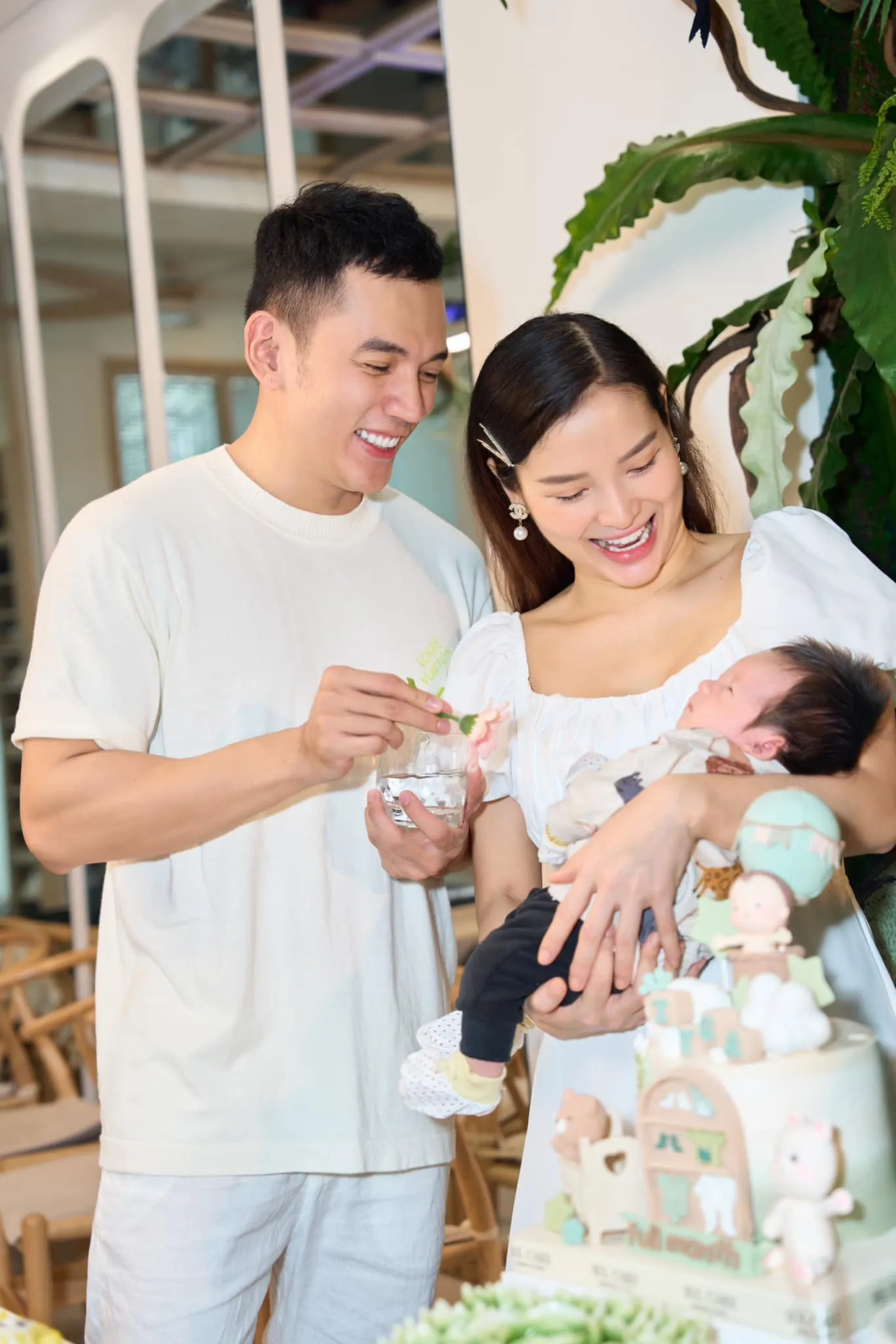 phuong-trinh-jolie-nho-khan-gia-trong-con-trong-livestream-3