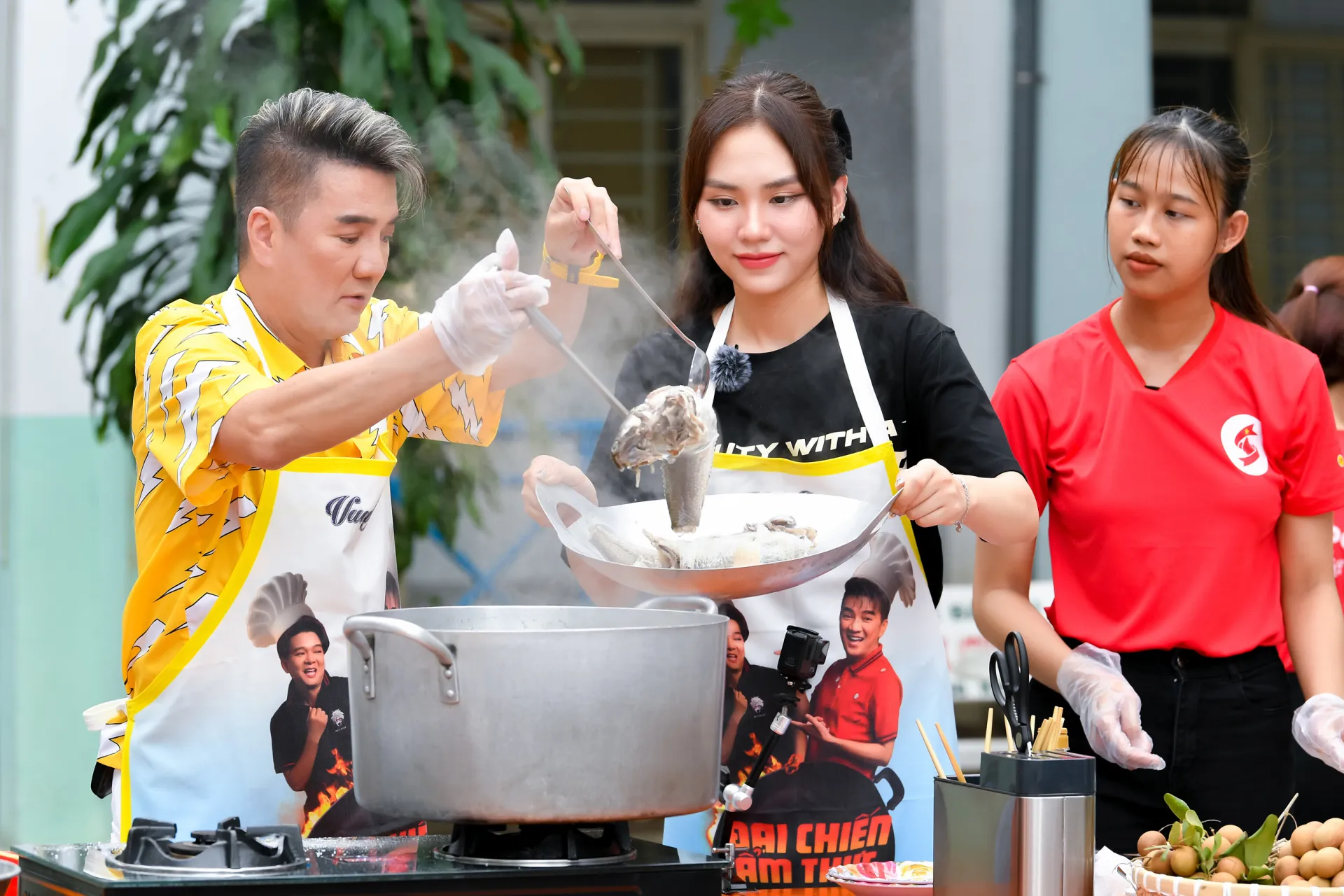 dai-chien-am-thuc-mai-phuong-thanh-thuy (1)